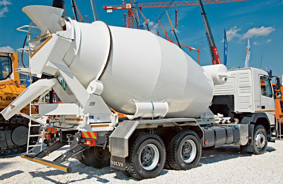 Professional concrete mixer truck delivering fresh concrete for sidewalk installation in Avondale, AZ